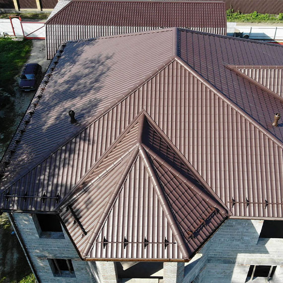 Монтаж сложной крыши и кровли в Тавде и Свердловской области